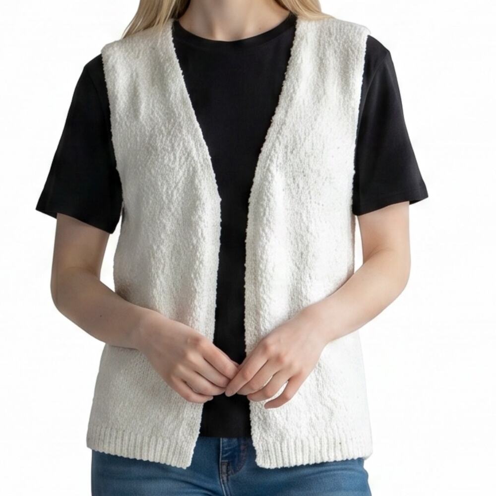 Rhythm Vest Womens Size Medium Knit White Cotton Super Soft Plunge Brand New NWT